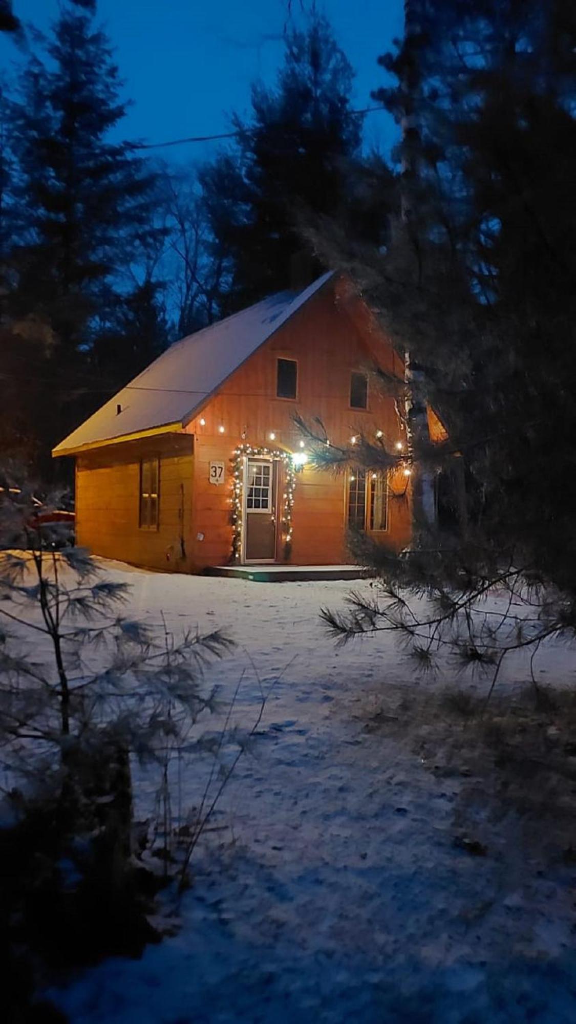 Les Chalets Sur Le Cap Saint Joachim 外观 照片